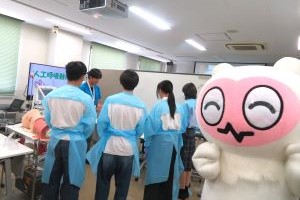医学科　実習体験.JPG