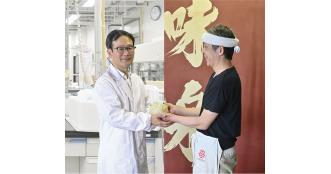 NEXT INNOVATION vol.18　余ったうどんから、紙を作る　農学部教授 田中 直孝