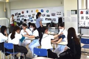 看護学科　演習体験.JPG