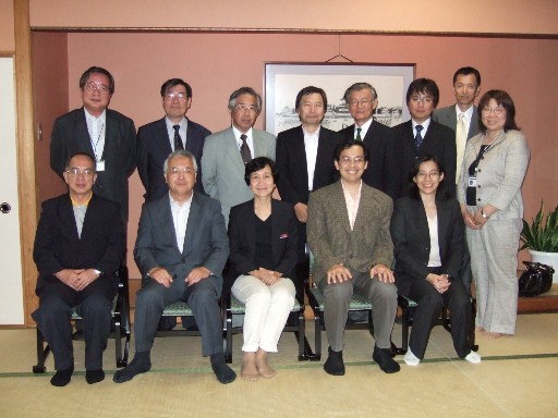 チェンマイ大学副学部長等が学長を表敬訪問