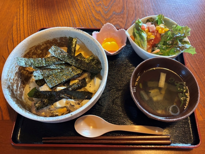 直島☆のりのり丼:直島産のりがたっぷりのふわとろ他人丼です!