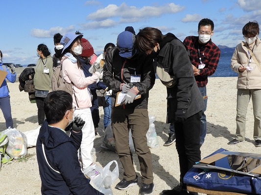 SDGs関連：チェンマイ大学・国立嘉義大学との合同環境清掃イベントを実施しました/(SDG#14) Joint environmental cleanup event with Chiang Mai University and National Chiayi University