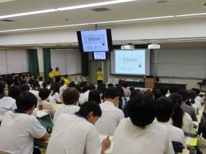 【経済】学部説明会_学生の声.jpg