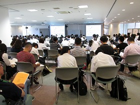 30seminar01.jpg