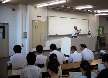 法学部の様子（法学部紹介，授業見学）