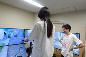 創造工学部　機械システムコース メタバース体験.JPG