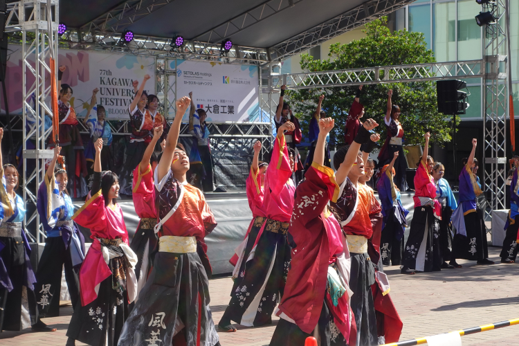 よさこい連風華によるステージパフォーマンス