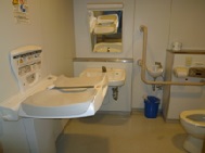 三木町農学部キャンパス A棟1階 ベビーシート設置トイレ