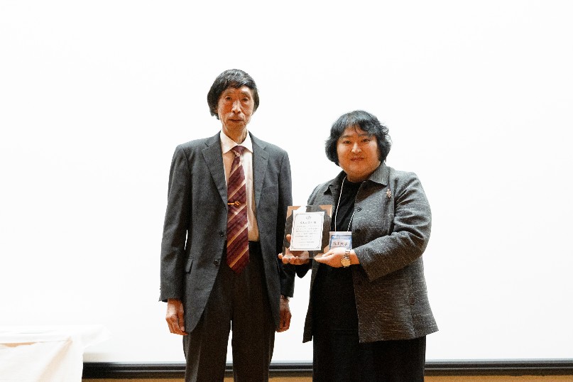高木由美子教育学部教授が2025年度日本化学会化学教育賞を受賞!