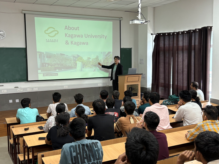 インド工科大学マンディ校で大学紹介を実施